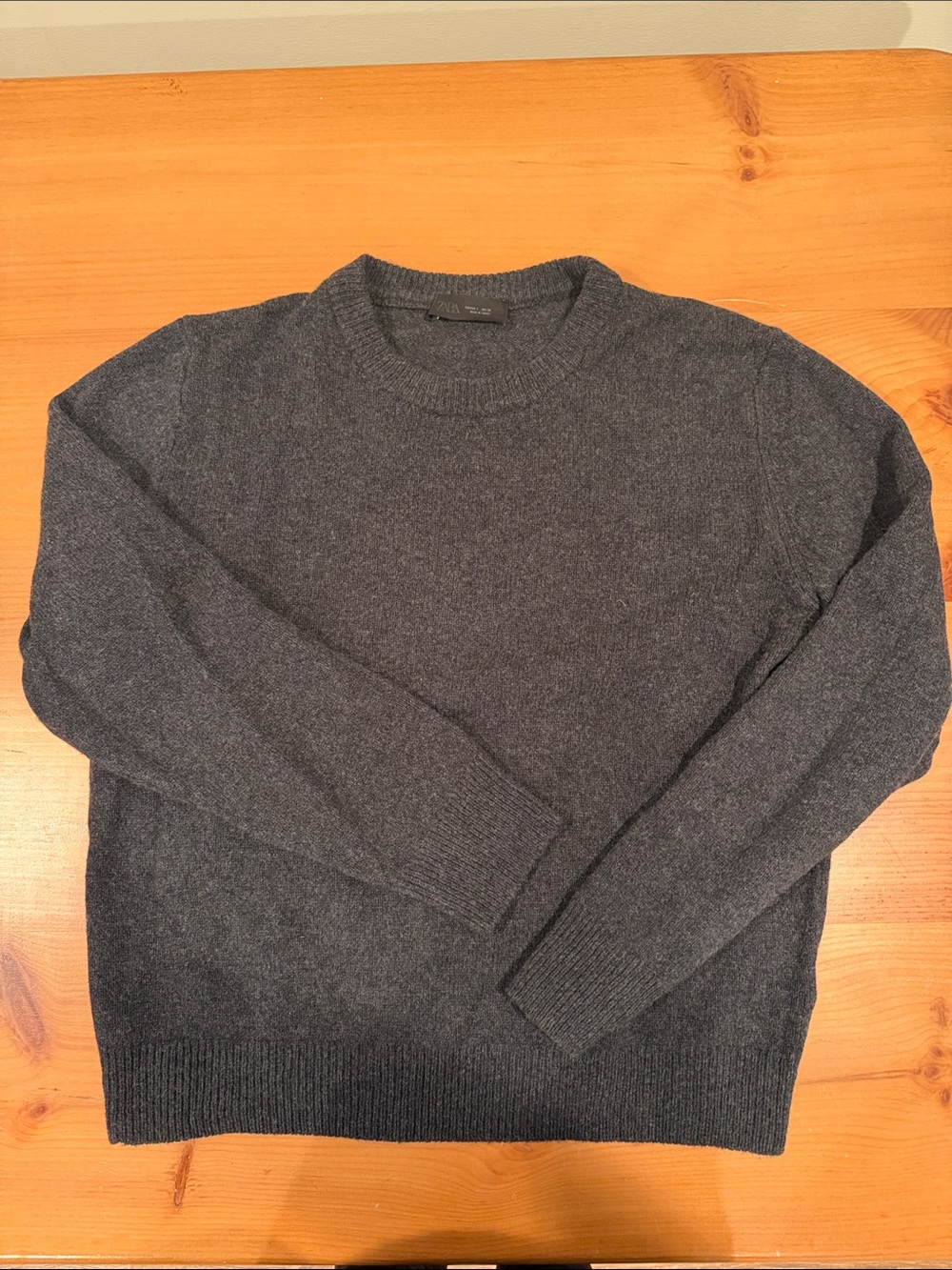 Zara Women’s Cashmere blend Crewneck Sweater in Charcoal Gray